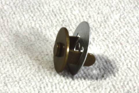 100 Mini - Magnetknopf Altmessing - 12 mm 072 - Bild: A4