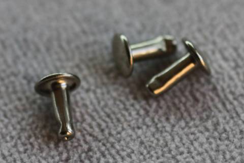 100 Doppelkopfnieten 7/8 Silber 379 - Bild: A3
