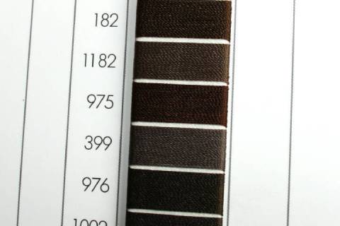 Garne - Fäden - Zwirne 40 - Bild: Farbe-Mittelbraun-975