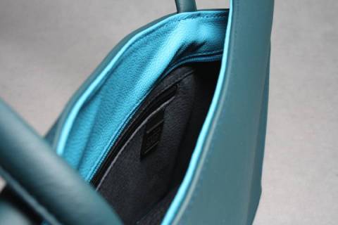 Wave / Medium Handbag - Olbrish b Grün / Türkis - Picture: A4