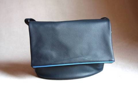 Olbrish b - Chamaeleon Blau / Hellblau - Picture: A4