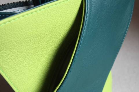 Olbrish - Generation X Lederhandtaschen 12012 Apfel - Amazonas - Bild: A3
