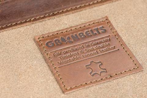 Damenhandtaschen mit Doppelriemen - Picture: logo