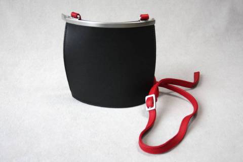 Olbrish b - Arcde - klein Schwarz - Rot - Picture: a8