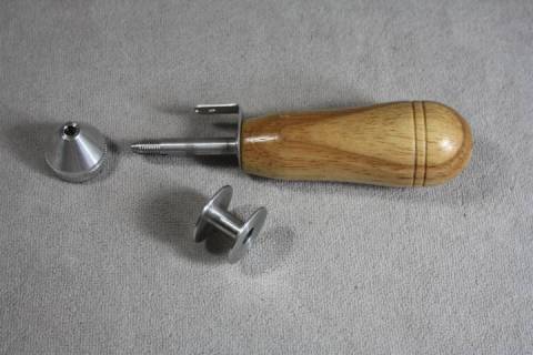 Patent - Nähapparat - Nähheft mit Spule - Picture: A1