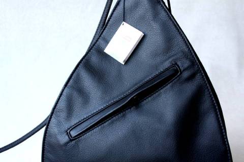 Lenz - Lederrucksack  Schwarz - Rot - Picture: A4