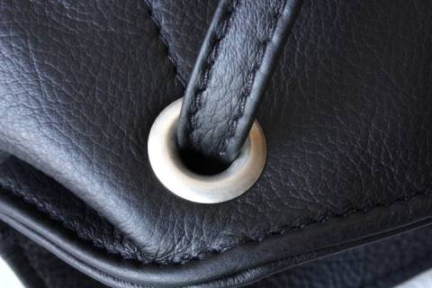 Lenz - Lederrucksack  Schwarz - Rot - Picture: A6