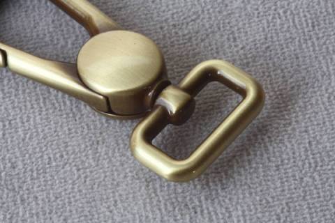 Karabinerhaken 20 mm Altmessing 175 - Picture: A2