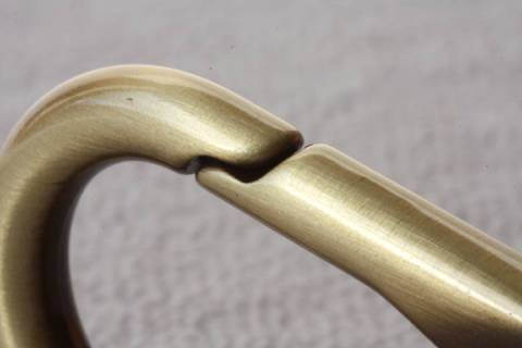 Karabinerhaken 20 mm Altmessing 175 - Picture: A3