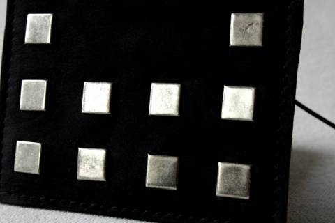 Sonderanfertigung Lederhandtaschen mit altsilber Nieten - Bild: a1
